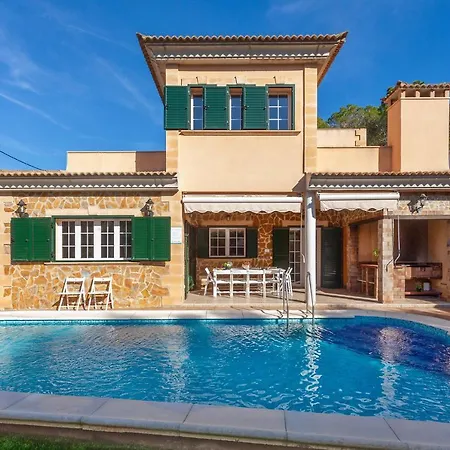 Holiday home Trobadors *
